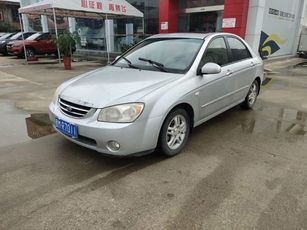 起亚 赛拉图 2005款 1.6L 手动 三厢 GLS-2