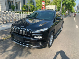 JEEP 自由光 2017款 2.0L 自动 优越版