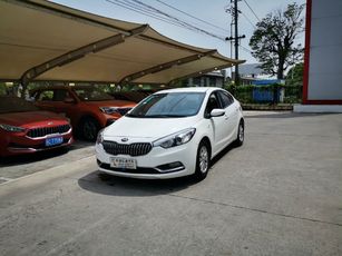 起亚 起亚K3 2013款 1.6L 手动 GL