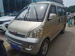 五菱汽车 五菱之光 2010款 1.0L 手动 6390N 立业型 5-8座