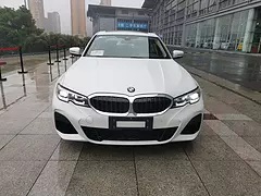 宝马 宝马3系 2020款 320i 2.0T 手自一体 运动套装